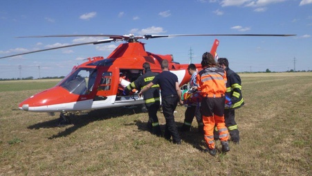 Leteckí záchranári leteli na pomoc zranenému motocyklistovi