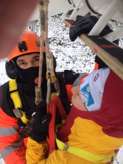 Pod Veľkou Svišťovkou zasiahla padajúca ľadová kryha lezkyňu