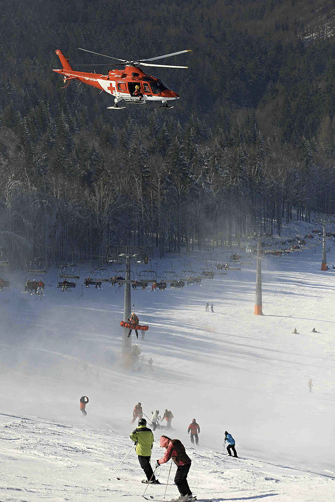 Vrtuľníková záchranná zdravotná služba